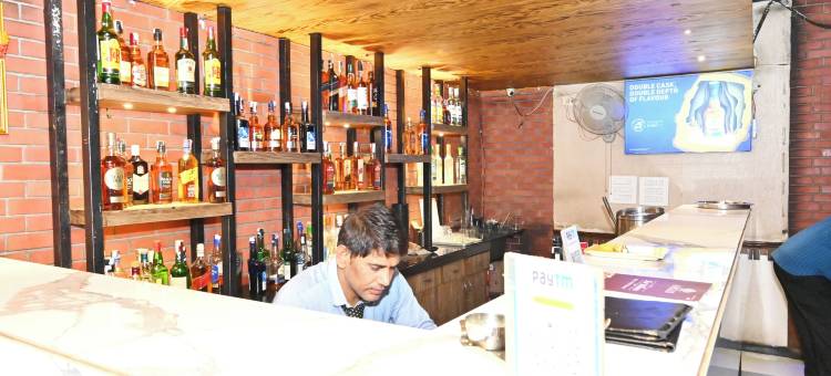 西姆兰酒店(Hotel Simran)图片
