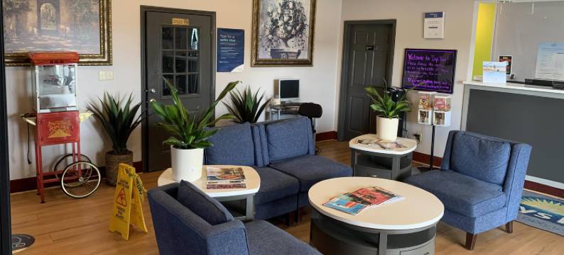 路易斯威尔机场博览中心戴斯酒店(Days Inn by Wyndham Louisville Airport Fair and Expo Center)图片