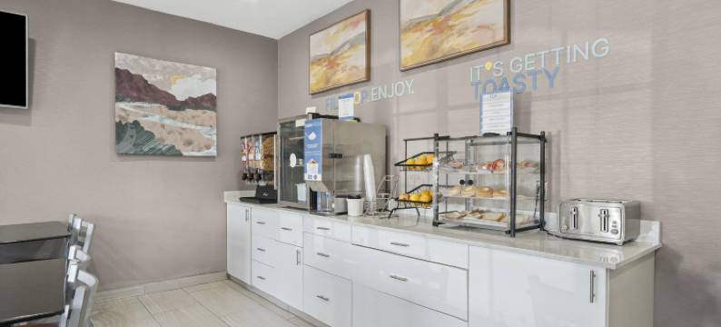 索内斯塔精选酒店及套房堪萨斯城/蓝泉城(Sonesta Essential Hotels & Suites Kansas City Blue Springs)图片