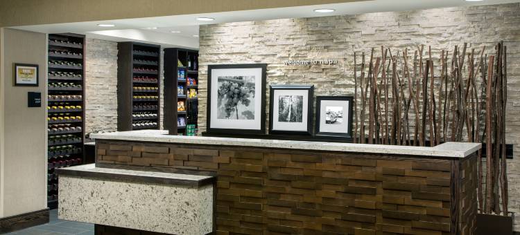 希尔顿欢朋套房酒店-纳帕(Hampton Inn & Suites Napa)图片