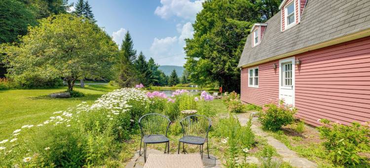 沃尔顿林间之家：有火坑和现场池塘！(Fire Pit & On-site Pond: Wooded Walton Home!)图片