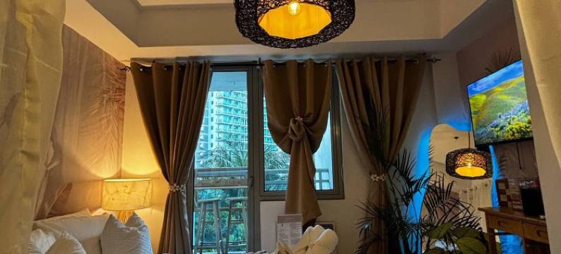 蔚蓝海滩俱乐部帕丽斯希尔顿酒店(Azure Beach Club Paris Hilton)图片