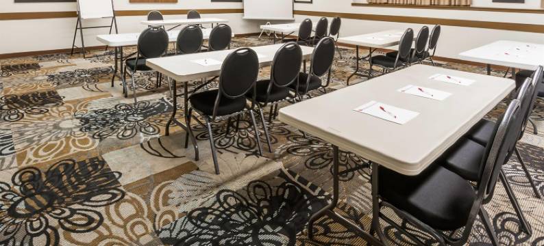 舍伍德帕克华美达酒店(Ramada by Wyndham Sherwood Park)图片