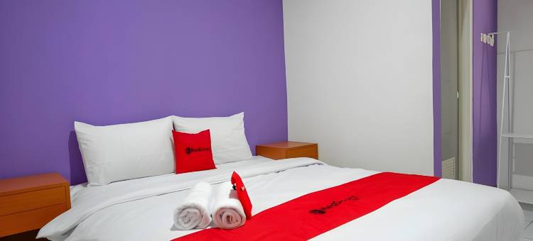 红多兹酒店-近肯德尔卡里翁古广场(RedDoorz Near Alun Alun Kaliwungu Kendal)图片