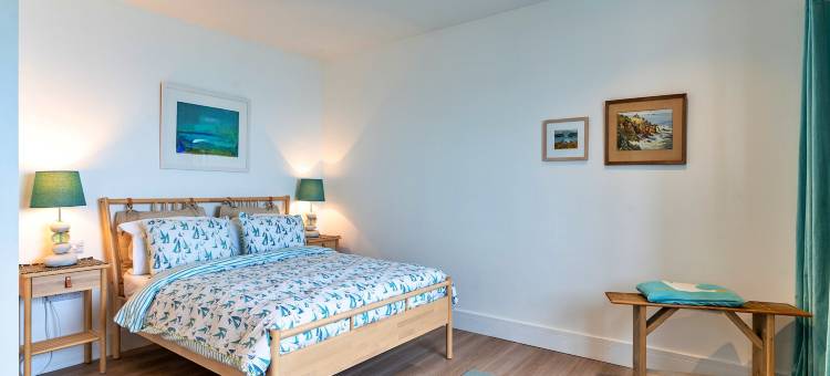 Beach House in Mousehole with Stunning Sea Views图片