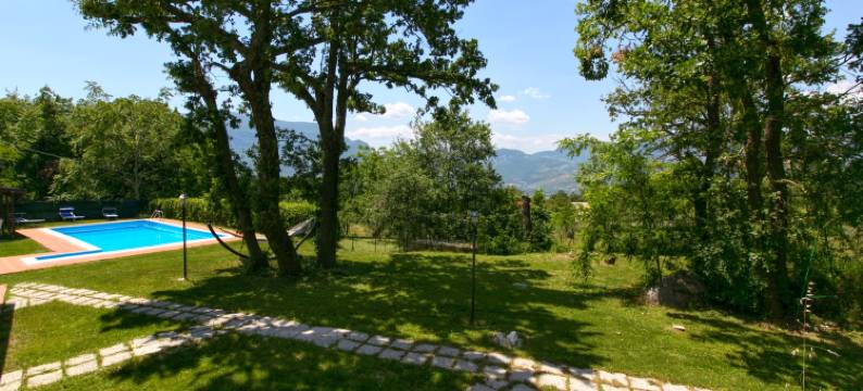 Mansion in San Valentino with Pool图片