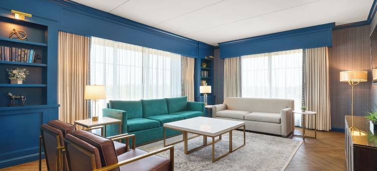 奥克格罗夫赛马游戏和酒店(Oak Grove Racing Gaming Hotel)图片