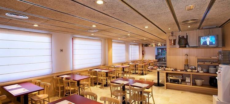 基础酒​​店(Hotel Basic)图片