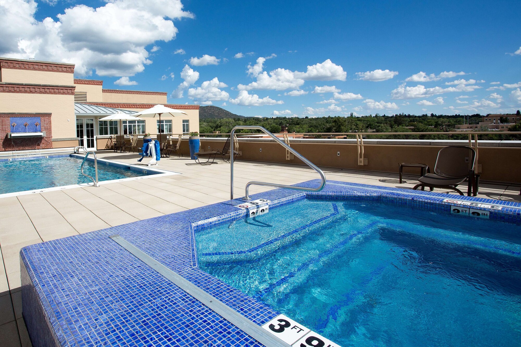 Drury Plaza Hotel in Santa Fe Over view