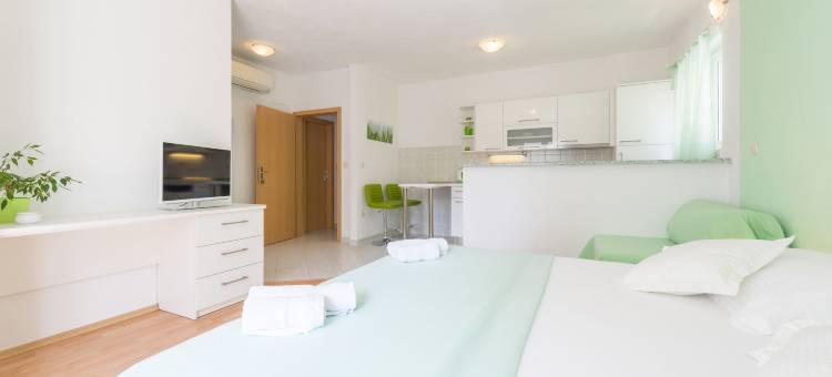 尼科利娜公寓(Apartments Nikolina)图片