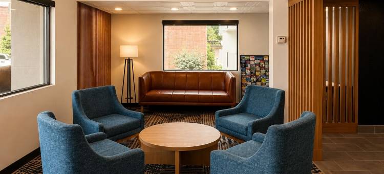 亚特兰大桑迪斯普林斯佩里米特贝斯特韦斯特优质酒店(Best Western Plus Atlanta Sandy Springs Perimeter Hotel)图片