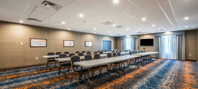 圣约瑟夫史蒂文斯维尔万枫酒店及套房(Fairfield Inn & Suites St. Joseph Stevensville)图片