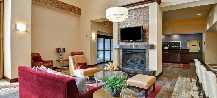 皮奥里亚大草原欢朋套房酒店(Hampton Inn & Suites Peoria at Grand Prarie)图片