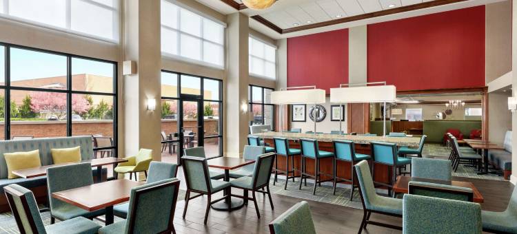 希尔顿欢朋套房酒店-菲德里克德特里克堡(Hampton Inn & Suites Frederick-Fort Detrick)图片