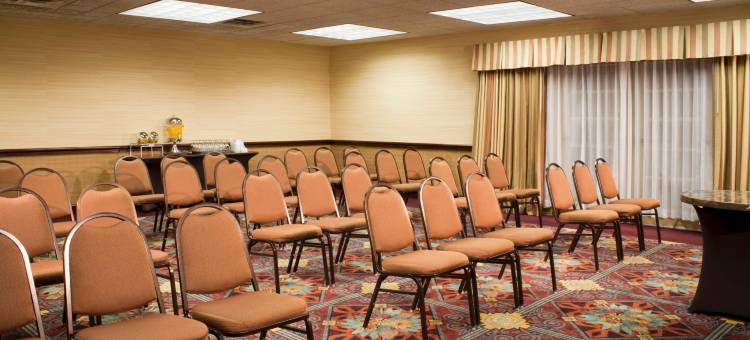 费拉格尔斯塔夫希尔顿大使套房酒店(Embassy Suites by Hilton Flagstaff)图片