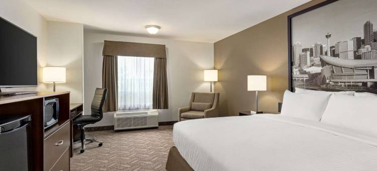 卡尔加里邵尼斯区速8酒店(Super 8 by Wyndham Calgary Shawnessy Area)图片
