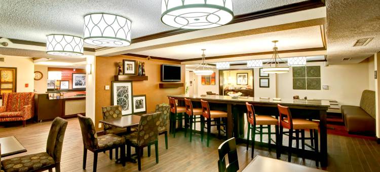 希尔顿欢朋酒店-克林顿(Hampton Inn Clinton)图片