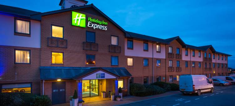 斯旺西东智选假日酒店(Holiday Inn Express SWANSEA - EAST by IHG)图片