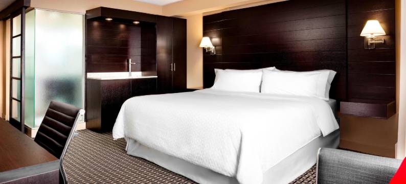 米西索加梅德维尔福朋喜来登酒店(Four Points by Sheraton Mississauga Meadowvale)图片