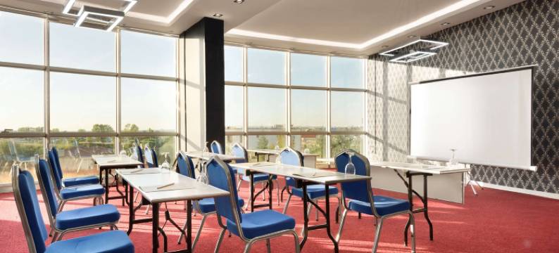 埃迪尔内温德姆华美达套房酒店(Ramada Hotel & Suites by Wyndham Edirne)图片