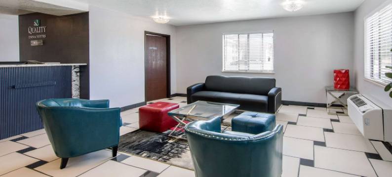 阿尔伯克基北凯艺套房酒店-近气球嘉年华公园(Quality Inn & Suites Albuquerque North near Balloon Fiesta Park)图片