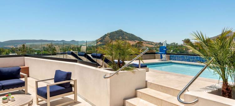 圣路易斯奥比斯波市中心拉昆塔温德姆套房酒店(La Quinta Inn & Suites by Wyndham San Luis Obispo Downtown)图片