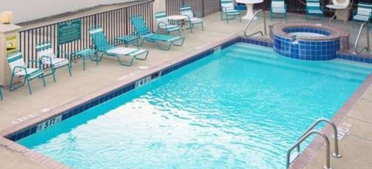 品质酒店及套房克林顿 - 杰克逊西(Quality Inn & Suites Clinton - Jackson West)图片