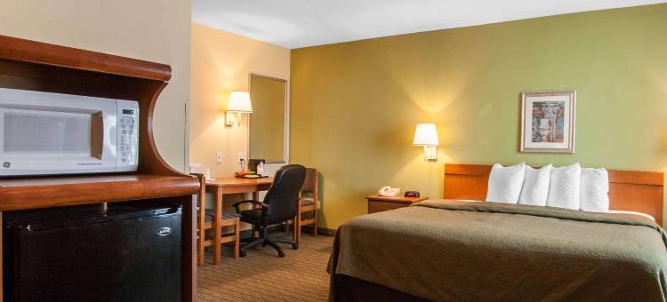 乔普林 I-44 凯艺酒店(Quality Inn Joplin I-44)图片