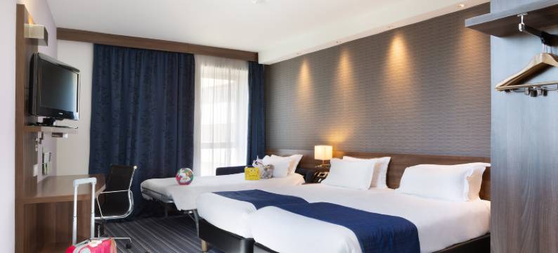 土伦圣穆塞智选假日酒店(Holiday Inn Express TOULON - EST by IHG)图片