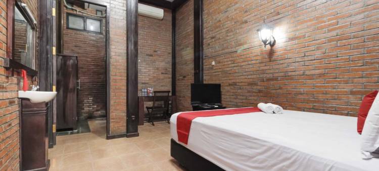东吉朗达红门旅馆(RedDoorz @ Cilandak Timur)图片