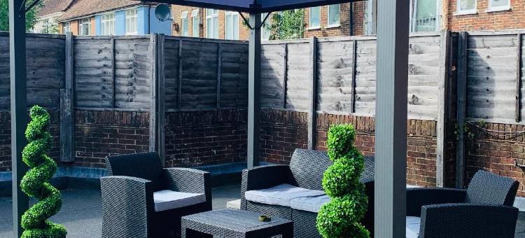 Ruby Pub & Hotel图片