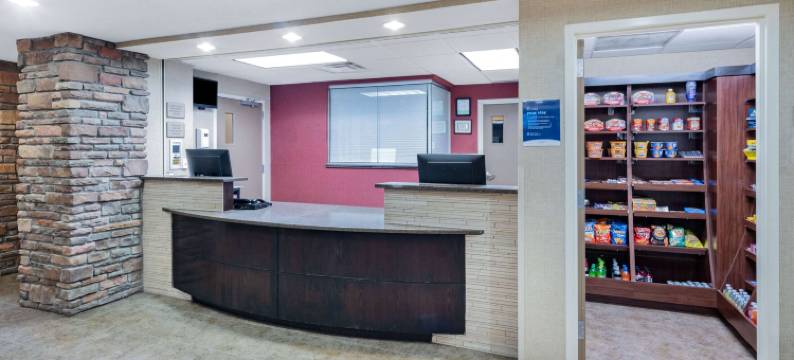 威利斯顿浩枫温德姆公寓(Hawthorn Extended Stay by Wyndham Williston)图片