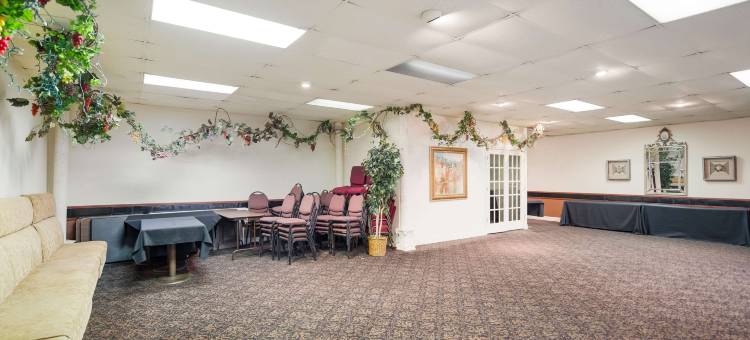 拉夫金凯艺套房酒店(Quality Inn & Suites Lufkin)图片