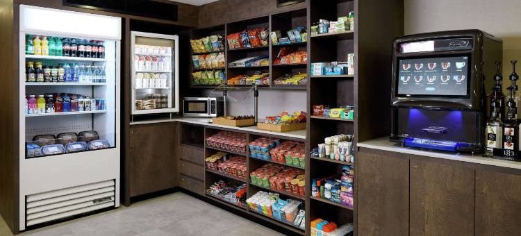 蒙特娄机场希尔顿逸林酒店(DoubleTree by Hilton Montreal Airport)图片
