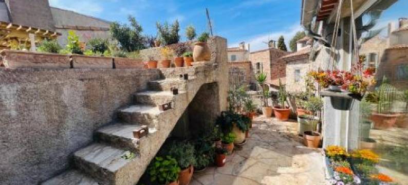 Tourtour塞尔之家旅馆(La Chambre Rose-Maison Searle à Tourtour)图片