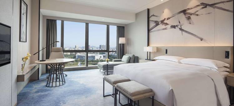 深圳龙华希尔顿逸林酒店图片