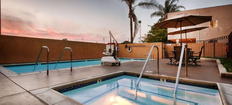 洛斯阿拉米托斯贝斯特韦斯特酒店(Best Western Los Alamitos Inn & Suites)图片
