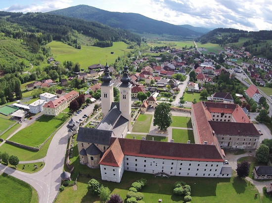 古尔克斯提聚福酒店