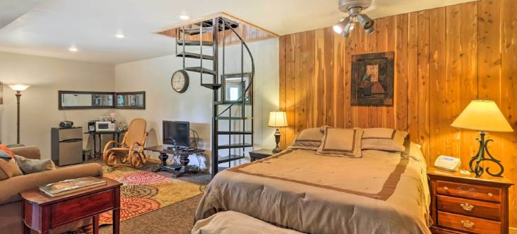 有甲板和私人热水浴缸的乡村Lamar小屋(Rustic Lamar Cabin w/ Deck & Private Hot Tub)图片