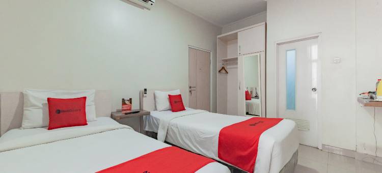 红多兹酒店-近万隆新市场(RedDoorz Near Pasar Baru Bandung)图片