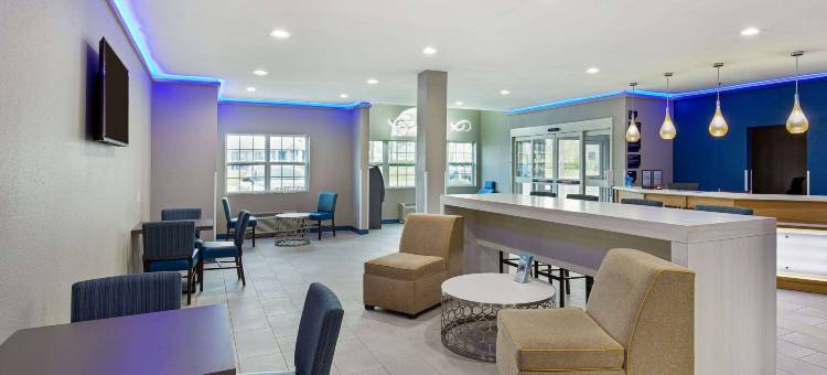 曼切斯特温迈诺特麦客达套房酒店(Microtel Inn & Suites by Wyndham Manchester)图片