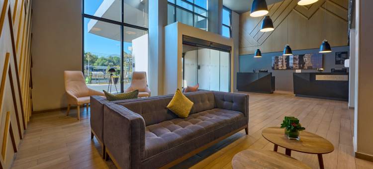 城市快捷酒店由万豪墨西哥城南环路特拉尔潘提供(City Express Plus by Marriott Ciudad de México Periférico Sur Tlalpan)图片