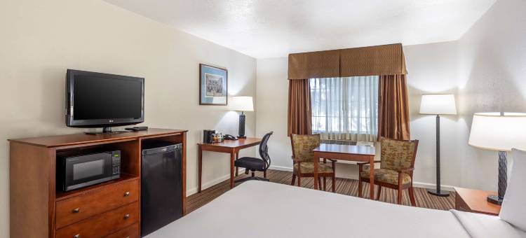 约翰杰伊贝斯特韦斯特酒店(Best Western Capital City Inn)图片