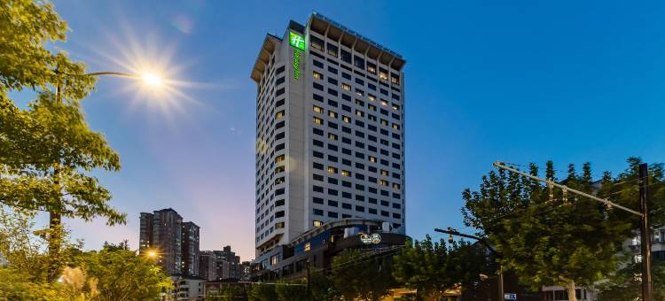 上海古井假日酒店图片