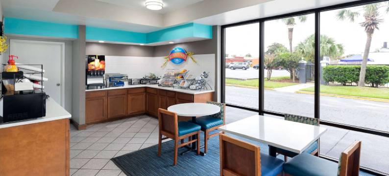 提曼斯康奈莫比尔温德姆呗盟酒店(Baymont by Wyndham Mobile/Tillmans Corner)图片