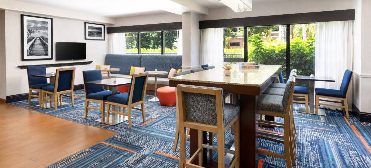 那不勒斯中央欢朋酒店(Hampton Inn Naples-Central)图片