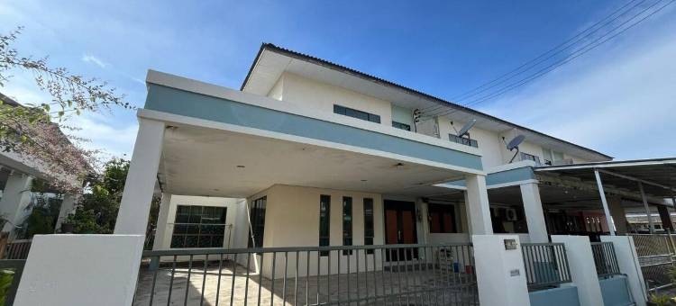 位于沐胶的2卧室独栋房屋-1540平方米|带2个独立浴室(Mukah Tulips Homestay 2 Bedrooms)图片