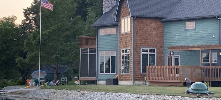 Lakefront 270 View, Beach, Hot Tub, Wineries! Last Call of Summer, Aug. 17-20图片