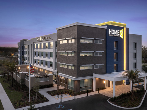 莱克兰北I-4希尔顿惠庭酒店