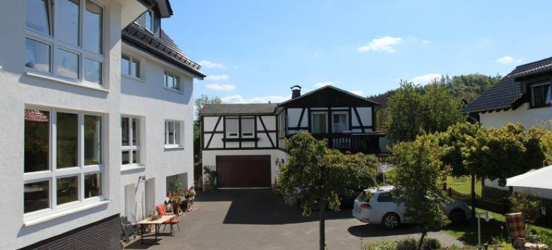 施魏因博格公寓式酒店(Pension Und Ferienwohnungen Schweinsberg)图片